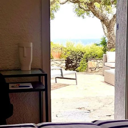 Les Collines Holiday home